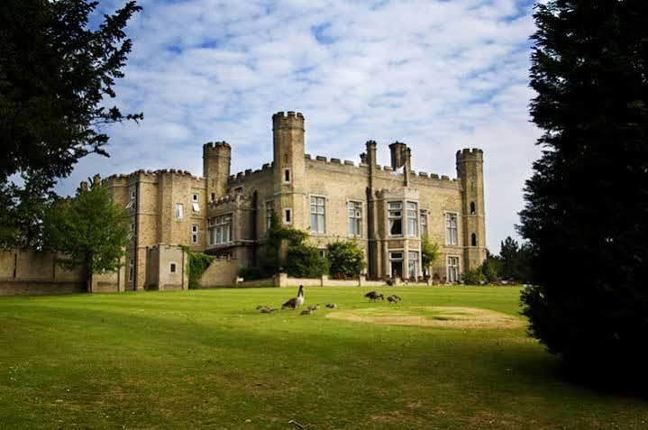 Cave Castle Hotel South Cave Exterior foto